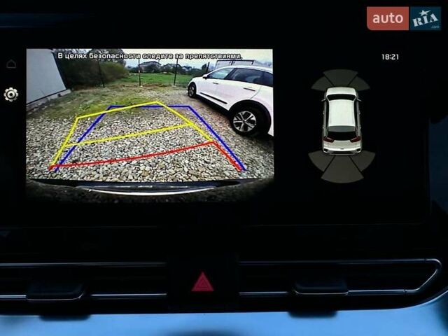 Чорний Кіа Niro, об'ємом двигуна 0 л та пробігом 35 тис. км за 24400 $, фото 67 на Automoto.ua