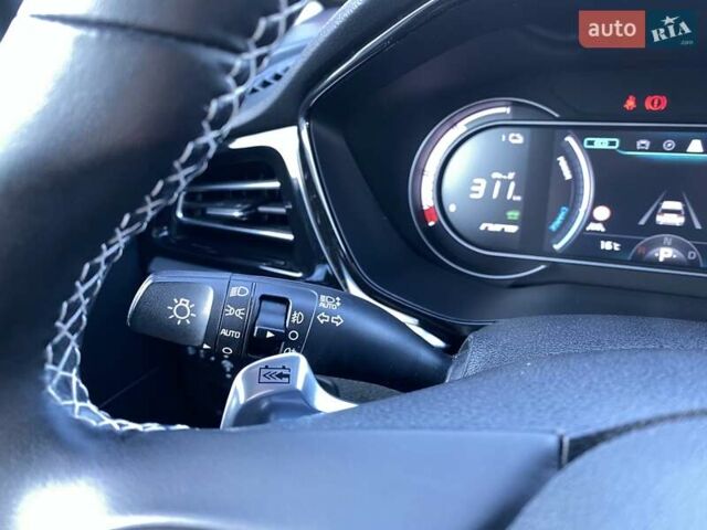 Черный Киа Niro, объемом двигателя 0 л и пробегом 93 тыс. км за 22700 $, фото 28 на Automoto.ua