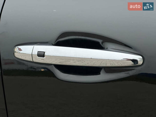 Чорний Кіа Niro, об'ємом двигуна 0 л та пробігом 130 тис. км за 18300 $, фото 22 на Automoto.ua