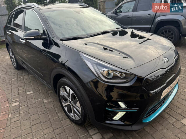 Чорний Кіа Niro, об'ємом двигуна 0 л та пробігом 164 тис. км за 18400 $, фото 11 на Automoto.ua