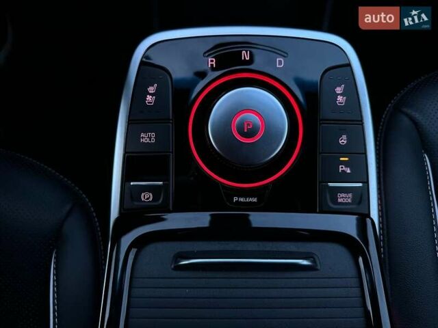 Чорний Кіа Niro, об'ємом двигуна 0 л та пробігом 35 тис. км за 24400 $, фото 74 на Automoto.ua