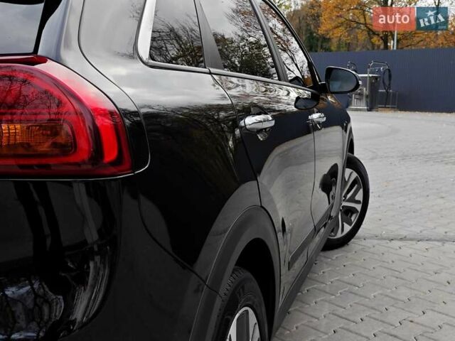 Чорний Кіа Niro, об'ємом двигуна 0 л та пробігом 115 тис. км за 20700 $, фото 47 на Automoto.ua