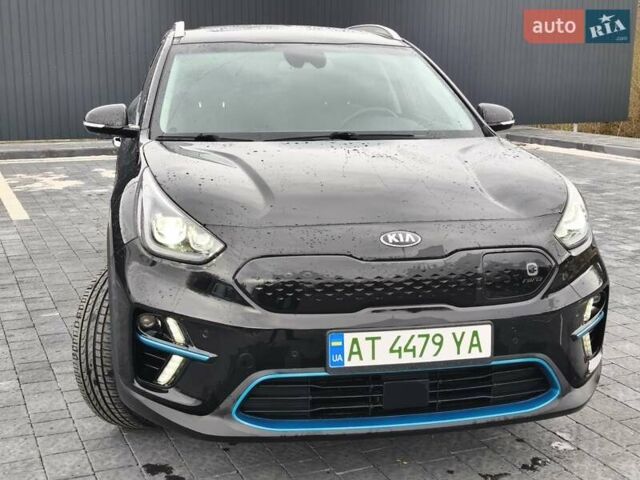 Чорний Кіа Niro, об'ємом двигуна 0 л та пробігом 46 тис. км за 17200 $, фото 5 на Automoto.ua