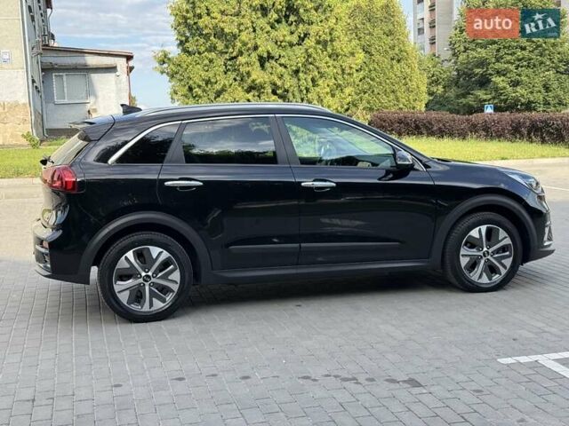 Черный Киа Niro, объемом двигателя 0 л и пробегом 98 тыс. км за 20999 $, фото 9 на Automoto.ua