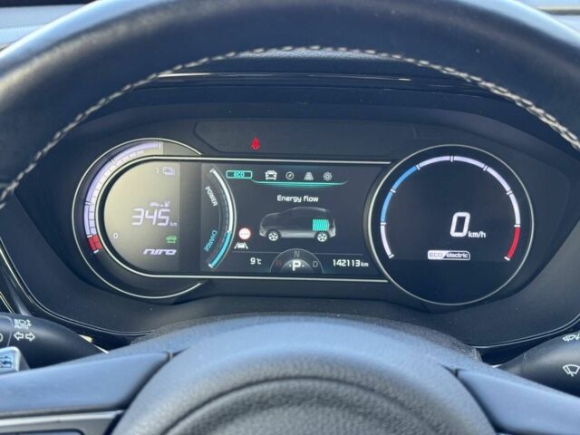 Черный Киа Niro, объемом двигателя 0 л и пробегом 142 тыс. км за 18900 $, фото 17 на Automoto.ua