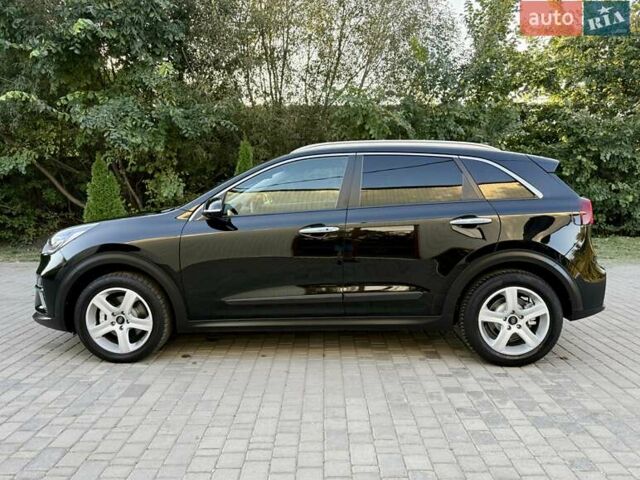 Черный Киа Niro, объемом двигателя 0 л и пробегом 128 тыс. км за 16800 $, фото 4 на Automoto.ua