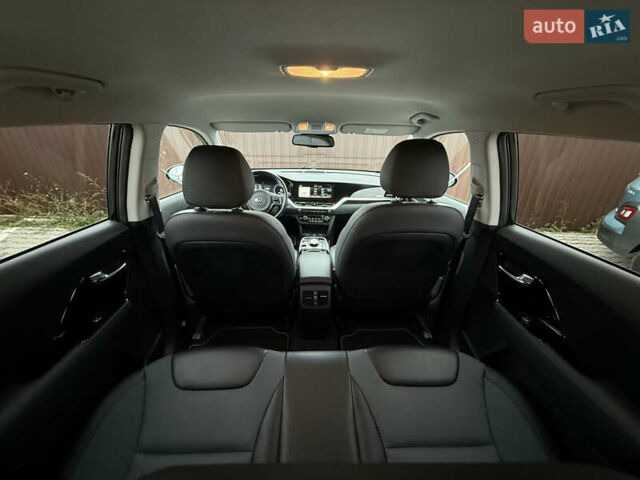 Черный Киа Niro, объемом двигателя 0 л и пробегом 61 тыс. км за 19300 $, фото 33 на Automoto.ua