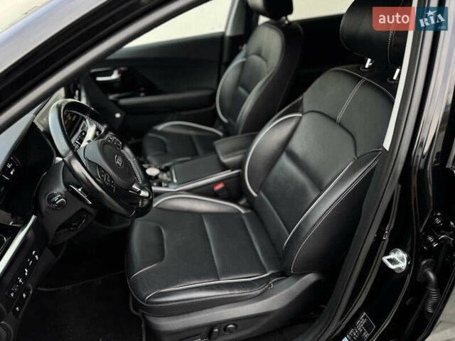Черный Киа Niro, объемом двигателя 0 л и пробегом 103 тыс. км за 20700 $, фото 14 на Automoto.ua