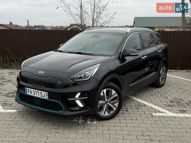 Черный Киа Niro, объемом двигателя 0 л и пробегом 61 тыс. км за 19300 $, фото 4 на Automoto.ua