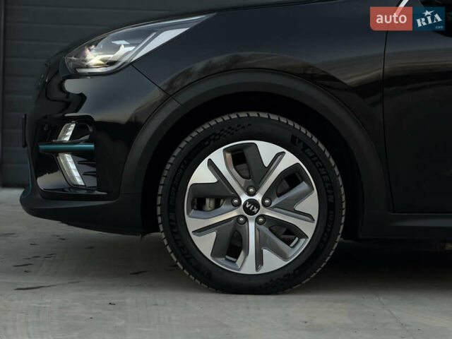 Черный Киа Niro, объемом двигателя 0 л и пробегом 142 тыс. км за 18900 $, фото 29 на Automoto.ua