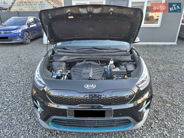 Черный Киа Niro, объемом двигателя 0 л и пробегом 132 тыс. км за 19449 $, фото 8 на Automoto.ua