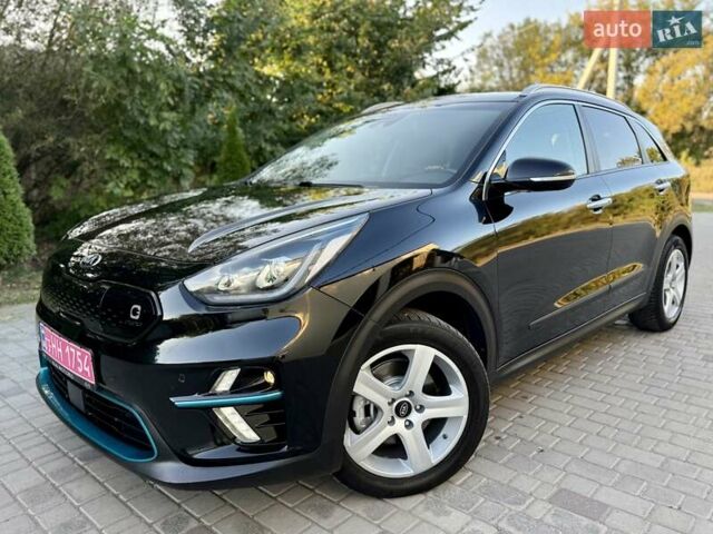 Черный Киа Niro, объемом двигателя 0 л и пробегом 128 тыс. км за 16800 $, фото 2 на Automoto.ua
