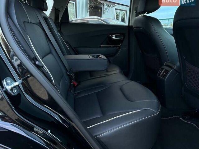 Черный Киа Niro, объемом двигателя 0 л и пробегом 35 тыс. км за 23400 $, фото 89 на Automoto.ua