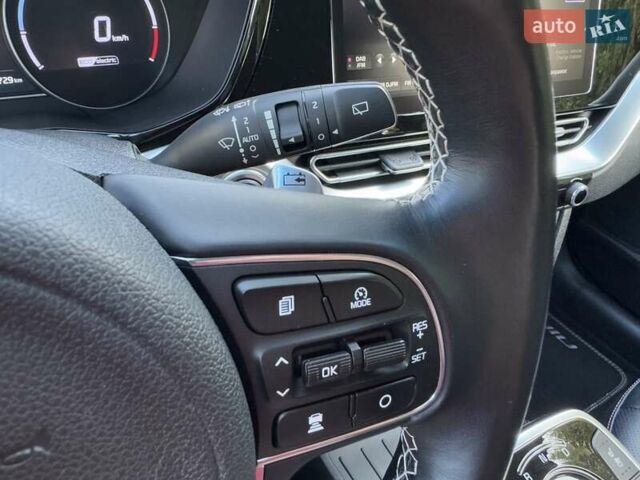 Черный Киа Niro, объемом двигателя 0 л и пробегом 98 тыс. км за 20999 $, фото 46 на Automoto.ua