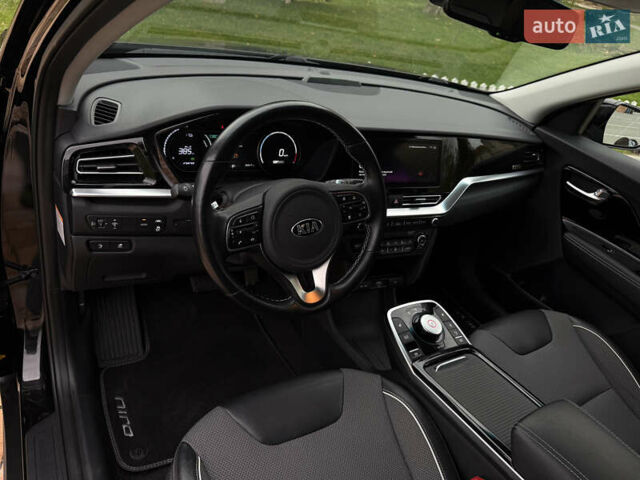 Киа Niro 2020 в Тернополе на Automoto.ua Черный Киа Niro, объемом двигателя 0 л и пробегом 92 тыс. км за 19899 $, фото 30 на Automoto.ua