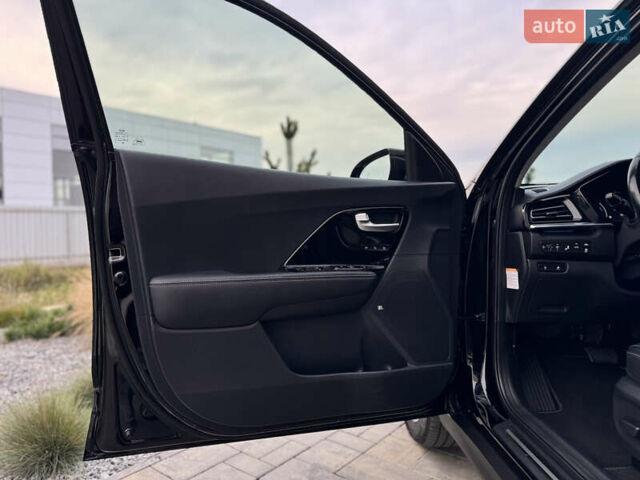 Черный Киа Niro, объемом двигателя 0 л и пробегом 103 тыс. км за 20700 $, фото 13 на Automoto.ua