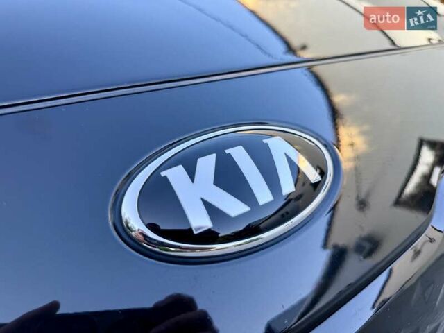 Киа Niro 2020 в Бердичеве на Automoto.ua Черный Киа Niro, объемом двигателя 0 л и пробегом 128 тыс. км за 16700 $, фото 26 на Automoto.ua