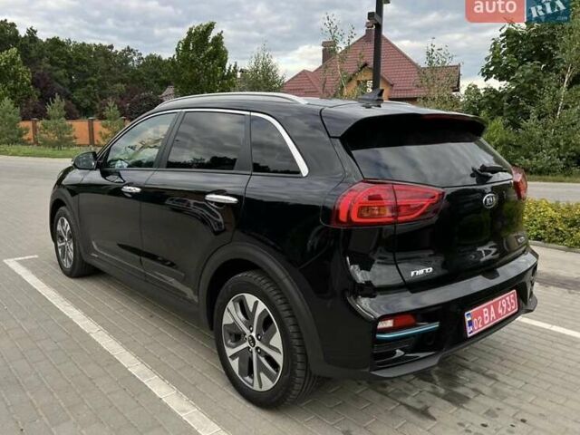 Чорний Кіа Niro, об'ємом двигуна 0 л та пробігом 110 тис. км за 18880 $, фото 6 на Automoto.ua
