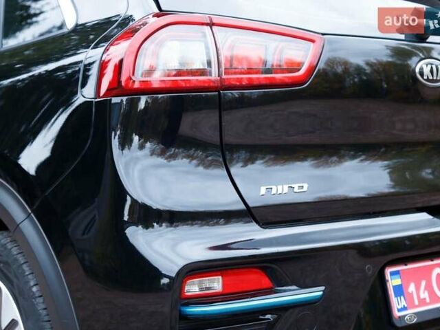 Киа Niro 2020 в Бердичеве на Automoto.ua Черный Киа Niro, объемом двигателя 0 л и пробегом 152 тыс. км за 16450 $, фото 35 на Automoto.ua