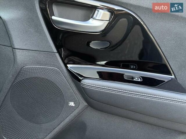 Черный Киа Niro, объемом двигателя 0 л и пробегом 105 тыс. км за 20500 $, фото 62 на Automoto.ua