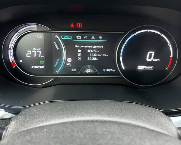 Чорний Кіа Niro, об'ємом двигуна 0 л та пробігом 81 тис. км за 19999 $, фото 8 на Automoto.ua