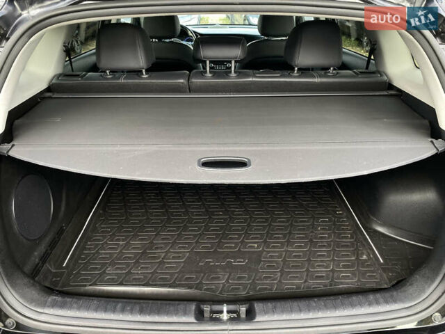 Чорний Кіа Niro, об'ємом двигуна 0 л та пробігом 64 тис. км за 23700 $, фото 92 на Automoto.ua