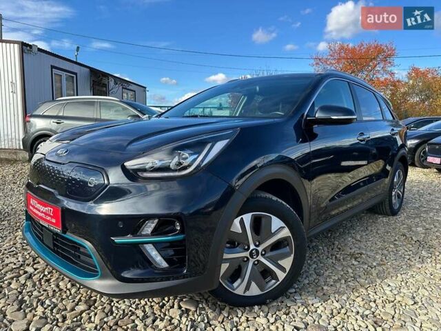 Чорний Кіа Niro, об'ємом двигуна 0 л та пробігом 68 тис. км за 24200 $, фото 19 на Automoto.ua