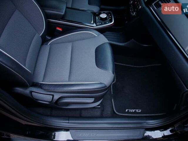 Киа Niro 2020 в Бердичеве на Automoto.ua Черный Киа Niro, объемом двигателя 0 л и пробегом 152 тыс. км за 16450 $, фото 64 на Automoto.ua