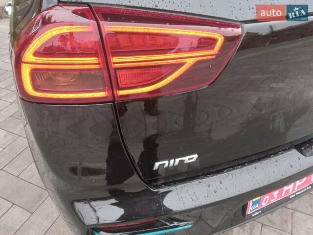 Черный Киа Niro, объемом двигателя 0 л и пробегом 92 тыс. км за 19945 $, фото 66 на Automoto.ua