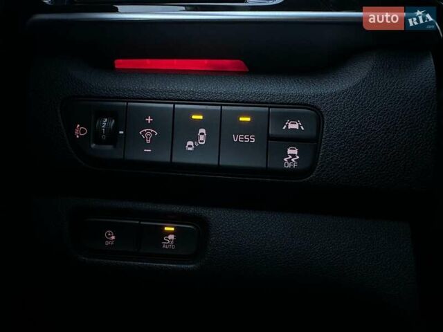 Черный Киа Niro, объемом двигателя 0 л и пробегом 35 тыс. км за 23400 $, фото 7 на Automoto.ua