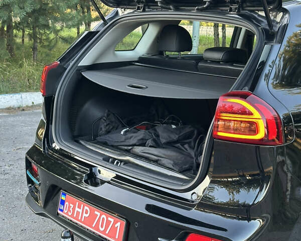 Черный Киа Niro, объемом двигателя 0 л и пробегом 112 тыс. км за 18750 $, фото 31 на Automoto.ua