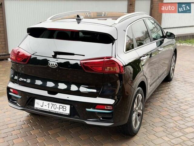 Чорний Кіа Niro, об'ємом двигуна 0 л та пробігом 89 тис. км за 20799 $, фото 15 на Automoto.ua