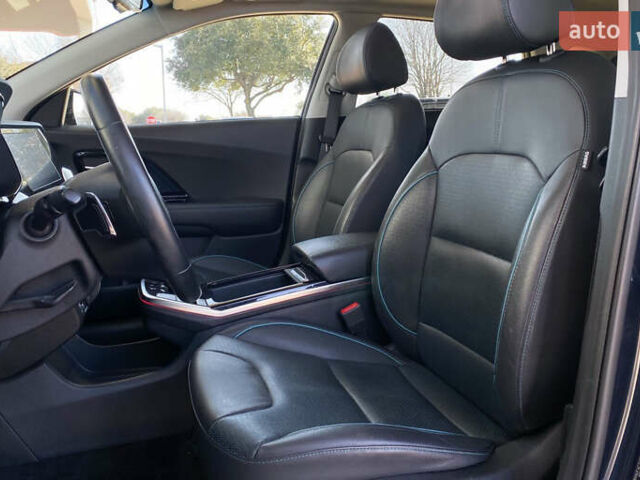 Черный Киа Niro, объемом двигателя 0 л и пробегом 32 тыс. км за 6500 $, фото 10 на Automoto.ua