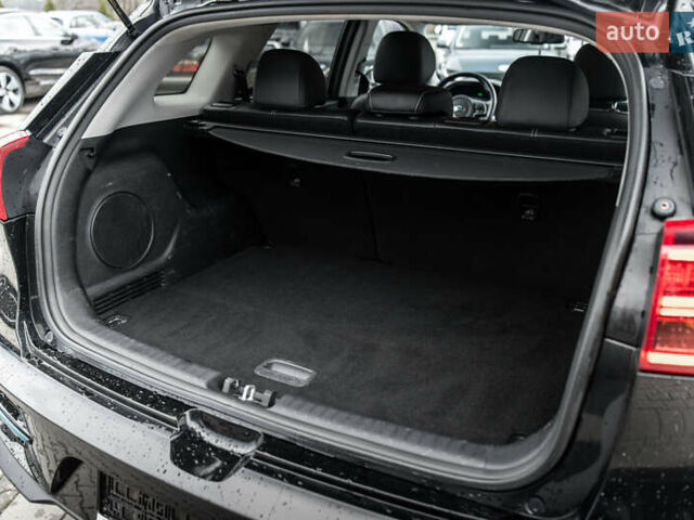 Черный Киа Niro, объемом двигателя 0 л и пробегом 114 тыс. км за 21900 $, фото 19 на Automoto.ua