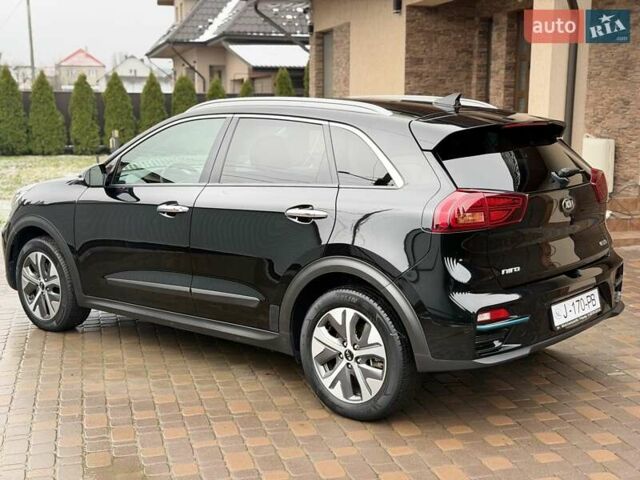 Чорний Кіа Niro, об'ємом двигуна 0 л та пробігом 89 тис. км за 20799 $, фото 10 на Automoto.ua