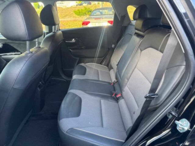 Черный Киа Niro, объемом двигателя 0 л и пробегом 34 тыс. км за 12700 $, фото 9 на Automoto.ua