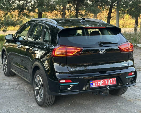 Черный Киа Niro, объемом двигателя 0 л и пробегом 112 тыс. км за 18750 $, фото 19 на Automoto.ua
