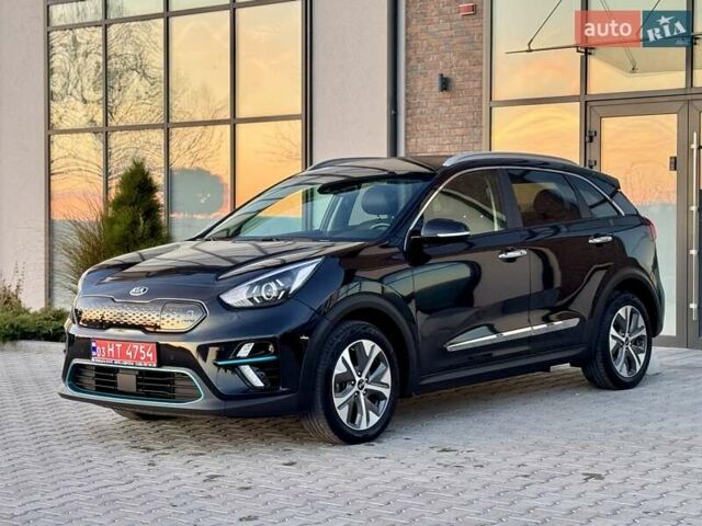 Черный Киа Niro, объемом двигателя 0 л и пробегом 110 тыс. км за 17999 $, фото 13 на Automoto.ua