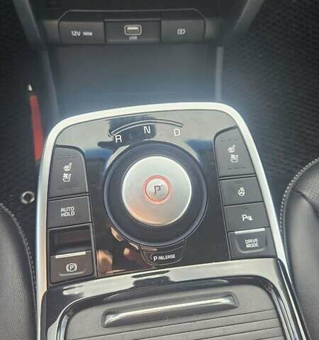 Черный Киа Niro, объемом двигателя 0 л и пробегом 121 тыс. км за 18500 $, фото 14 на Automoto.ua