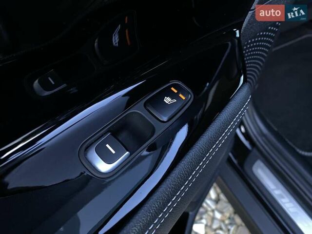 Черный Киа Niro, объемом двигателя 0 л и пробегом 93 тыс. км за 22700 $, фото 11 на Automoto.ua