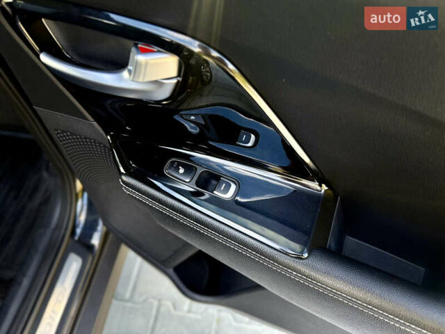 Черный Киа Niro, объемом двигателя 0 л и пробегом 165 тыс. км за 16999 $, фото 62 на Automoto.ua