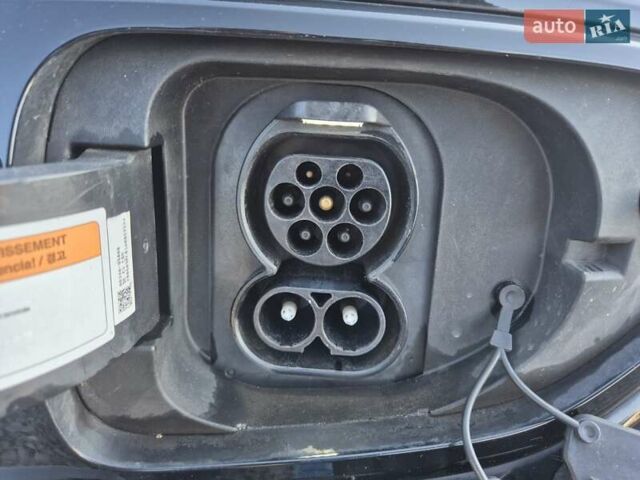 Черный Киа Niro, объемом двигателя 0 л и пробегом 132 тыс. км за 19449 $, фото 9 на Automoto.ua