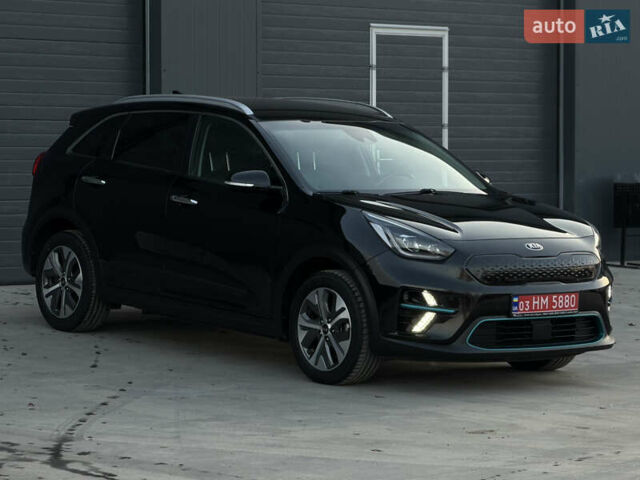 Черный Киа Niro, объемом двигателя 0 л и пробегом 142 тыс. км за 18900 $, фото 4 на Automoto.ua