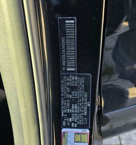 Черный Киа Niro, объемом двигателя 1.58 л и пробегом 32 тыс. км за 21000 $, фото 15 на Automoto.ua
