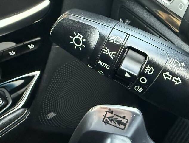 Черный Киа Niro, объемом двигателя 0 л и пробегом 98 тыс. км за 17450 $, фото 51 на Automoto.ua