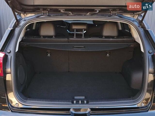 Черный Киа Niro, объемом двигателя 0 л и пробегом 115 тыс. км за 19999 $, фото 62 на Automoto.ua
