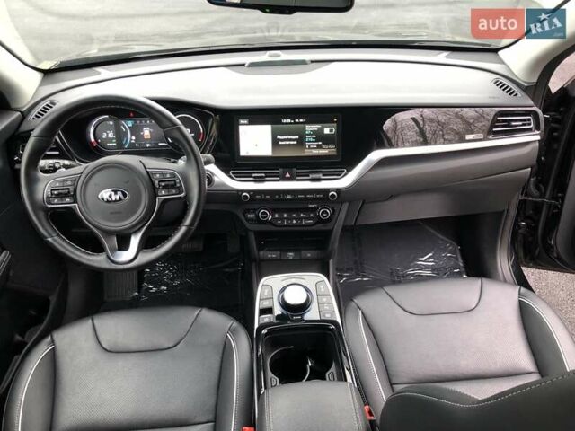 Черный Киа Niro, объемом двигателя 0 л и пробегом 40 тыс. км за 22950 $, фото 19 на Automoto.ua