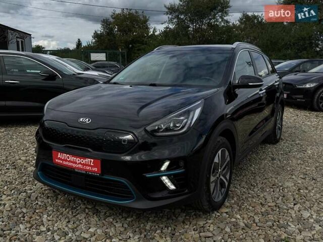 Чорний Кіа Niro, об'ємом двигуна 0 л та пробігом 69 тис. км за 23200 $, фото 17 на Automoto.ua
