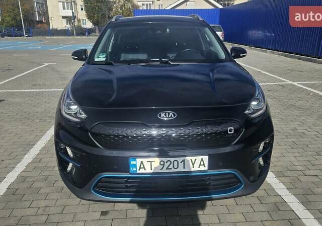 Черный Киа Niro, объемом двигателя 0 л и пробегом 121 тыс. км за 18500 $, фото 9 на Automoto.ua