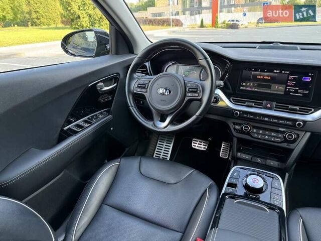 Черный Киа Niro, объемом двигателя 0 л и пробегом 98 тыс. км за 20999 $, фото 32 на Automoto.ua